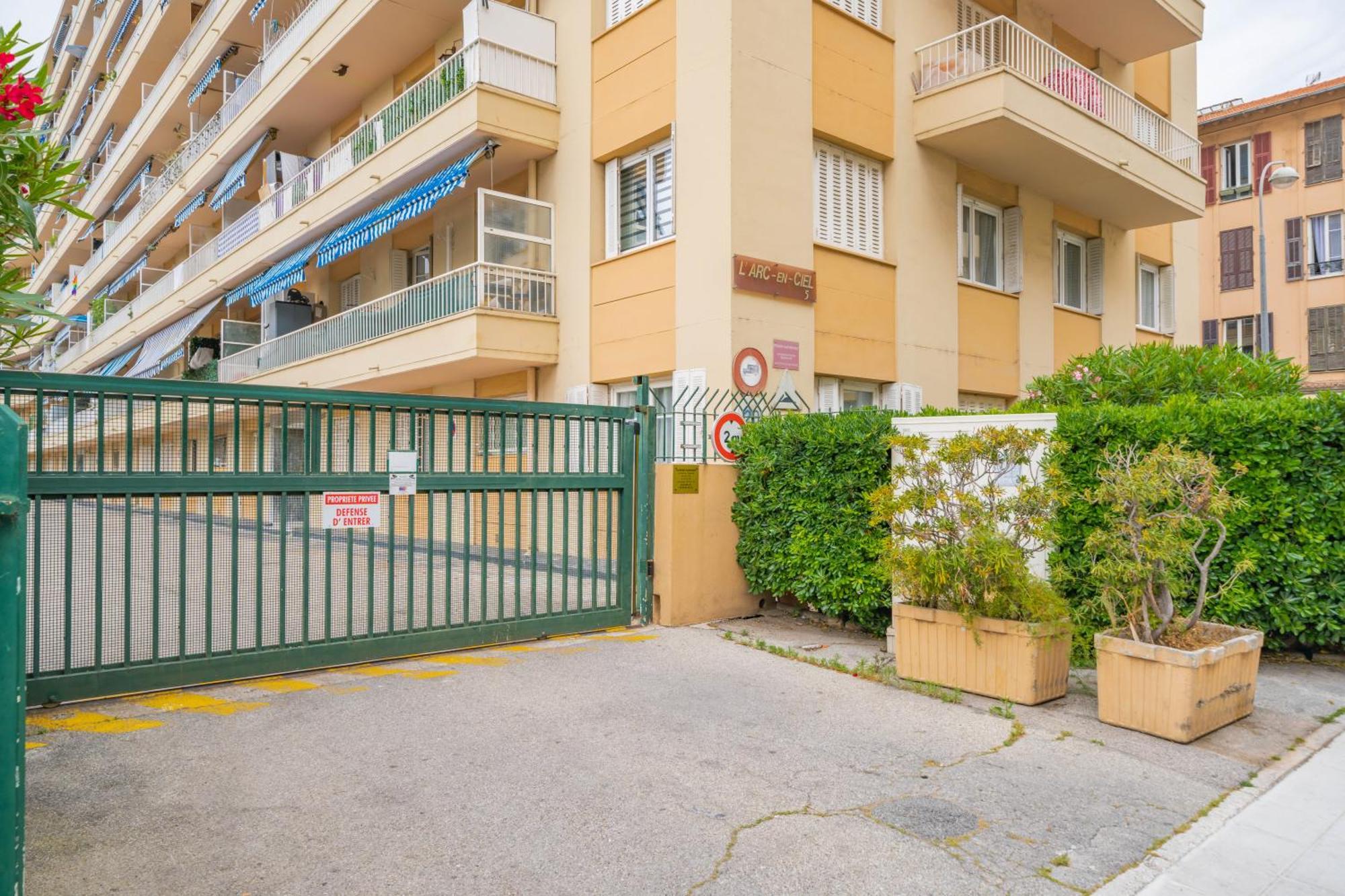 Modern Apartment, Steps From Tramway Appartement Nice